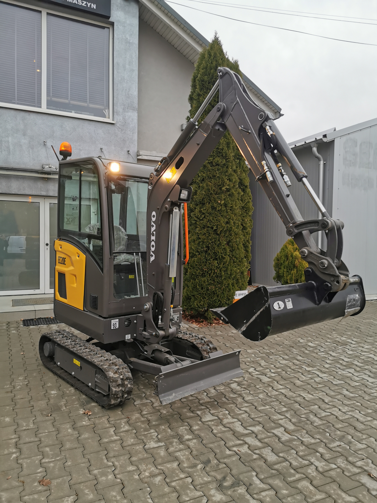 NOWA Koparka VOLVO EC20E